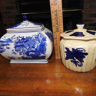 Blue and white biscuit jar and lidded jar wondering