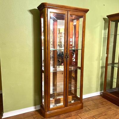 PULASKI FURNITURE CO ~ Oak Beveled Glass Doors Lighted Curio Cabinet