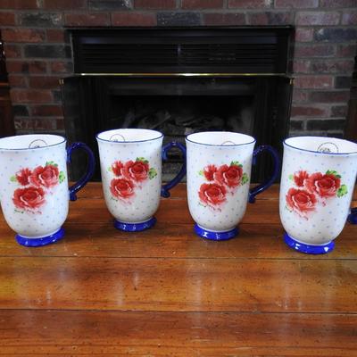 Pioneer woman coffee mugs