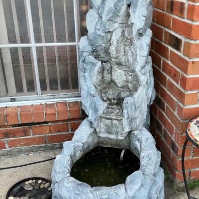 Large outdoor fountain