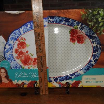 Pioneer Woman Platter
