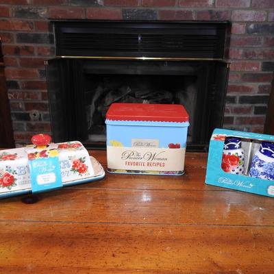 Trio of pioneer woman products