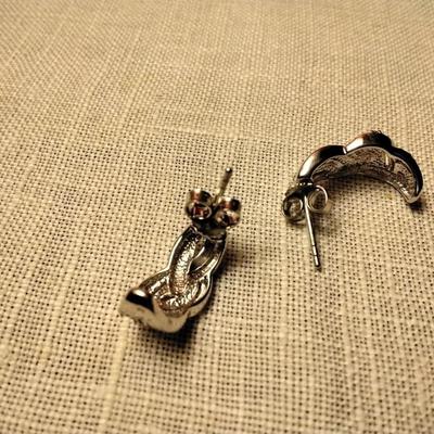 .02ctw H-SI Diamond 925 Sterling Silver Earrings