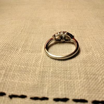 .35ctw Swiss Topaz & White Sapphire 925 Sterling Silver Ring Size 6