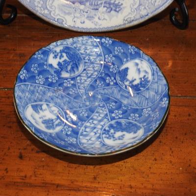 Takahashi shallow bowl & blue and white plate