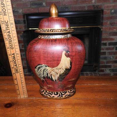 Lidded rooster jardineer