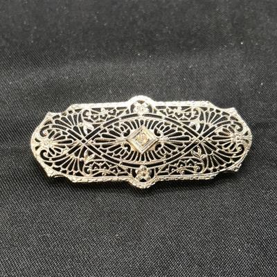 ANTIQUE 10KT GOLD BROOCH