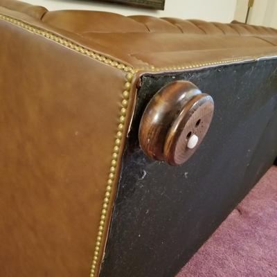 Chocolate Brown Leather Button Tufted Sofa (D-JS)