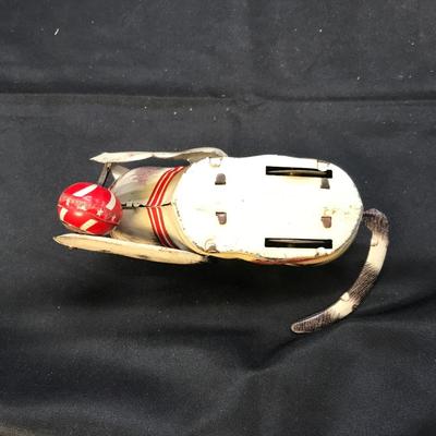 VINTAGE TIN TOY