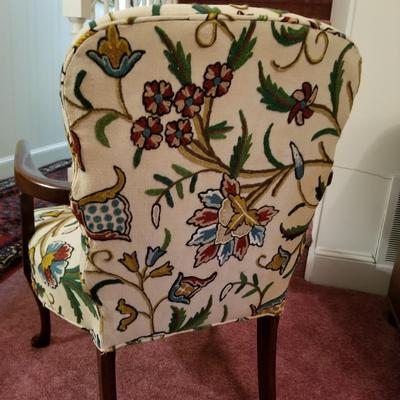 Embroidered Flower Pattern Chair (D-JS)