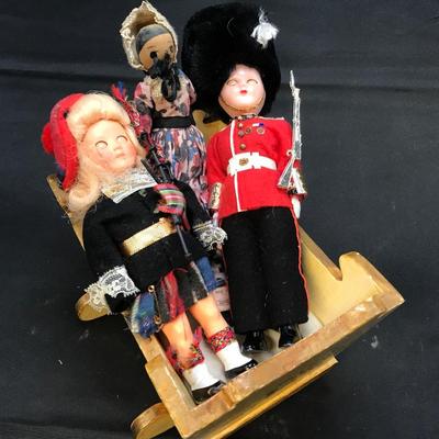 VINTAGE DOLL GROUP