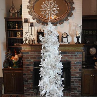 Sparkly white table top Christmas tree