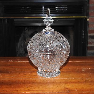 Beautiful leaded crystal candy dish