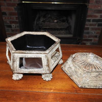 Mirrored lidded box