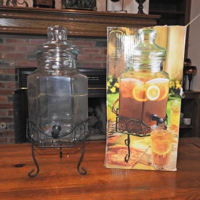 Beverage dispenser