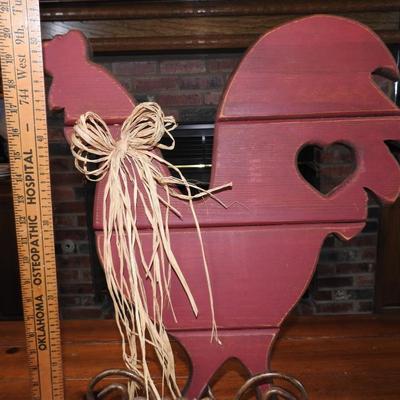 Red wood chicken