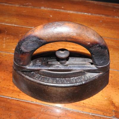 Vintage Sad iron