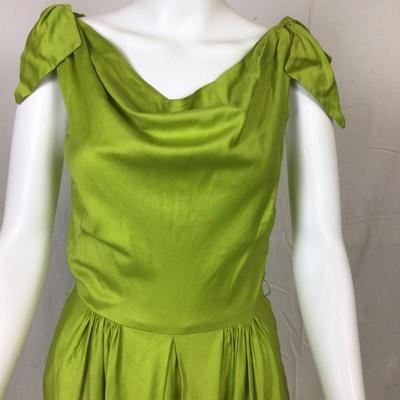312 Vintage 1950's Lime Green Cotton Sleeveless Dress