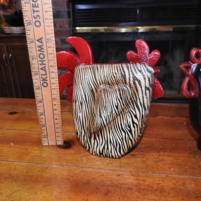 Couple cast iron chickens