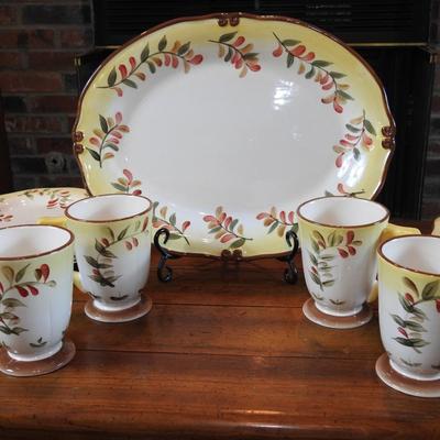 Better homes and Gardens dish set