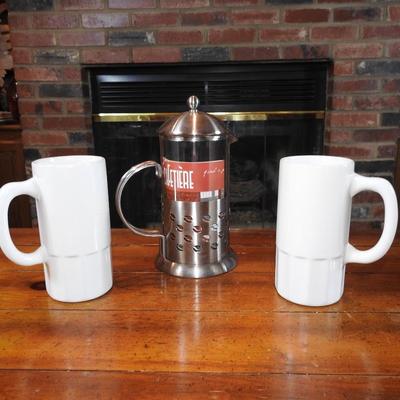 French press and mugs