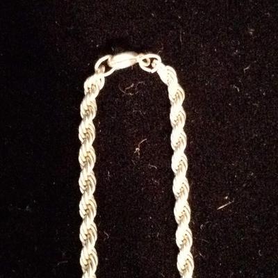 STERLING SILVER PENDANT AND CHAIN