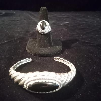 STERLING SILVER BRACELET WITH A BLACK STONE AND MATCHING RING