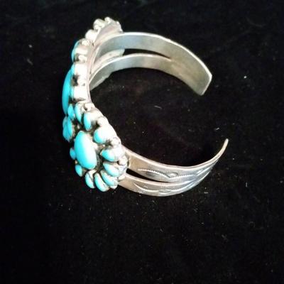 TURQUOISE AND STERLING SILVER BRACELET
