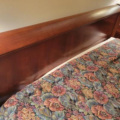 Queen Size Sleigh Bed Frame and More (GB-DW)