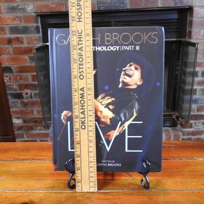 Garth Brooks Live book with CDs