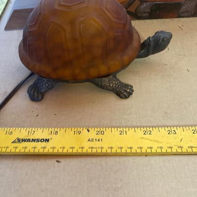 Table lamp