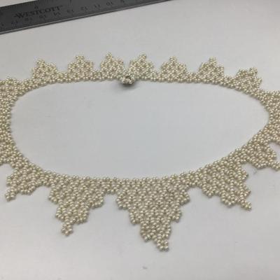 Pearl Type  seed Bead Vintage Collar Necklace. Beautiful 😍
