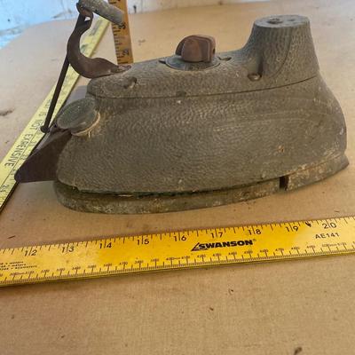 Clothes iron