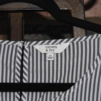 New crown and ivy blouse