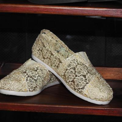 Women's shoes size 8