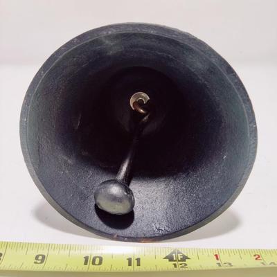FANTASTIC CAST IRON "CAPTAIN" HAND BELL