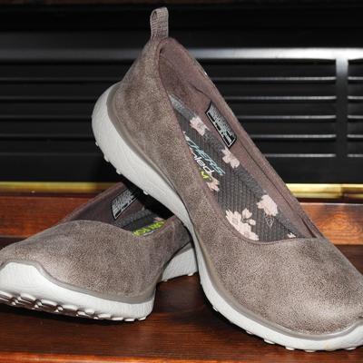 Women's shoes size 7 1/2