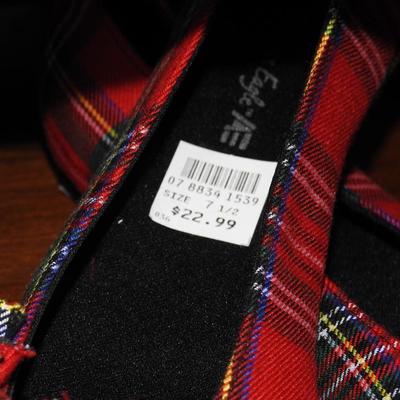 Women's shoe size 7 1/2