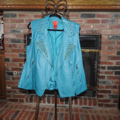 Womanâ€™s vest