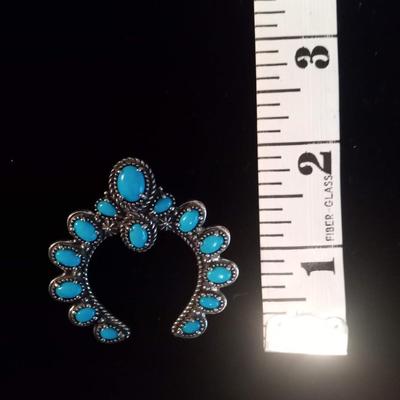 PENDANT AND PIERCED EARRINGS IN STERLING AND TURQUOISE