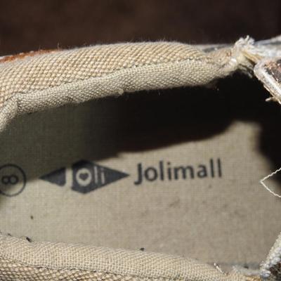 Women shoe size 8