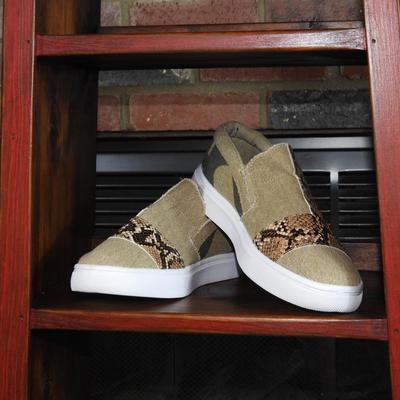Women shoe size 8