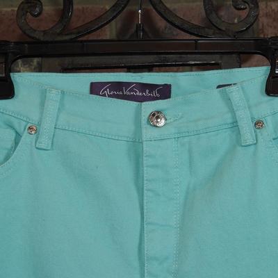 Gloria Vanderbilt womanâ€™s slacks