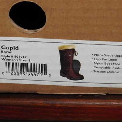Women's boots size 8
