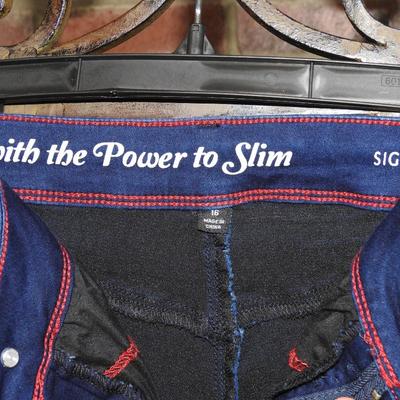 Signatures Studios womanâ€™s slacks