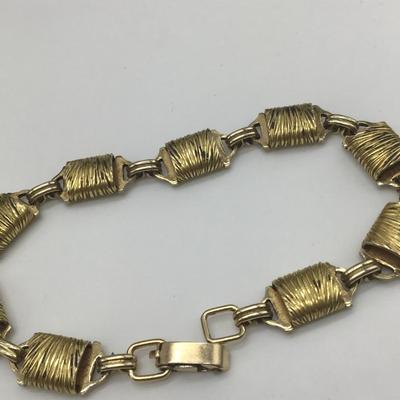 Vintage Krementz Gold Tone Bracelet