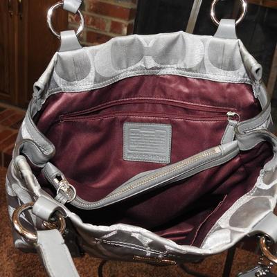 Coach Madison silver signature shoulder bag