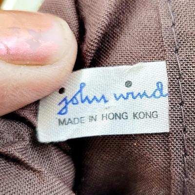 VINTAGE JOHN WIND CLUTCH PURSE