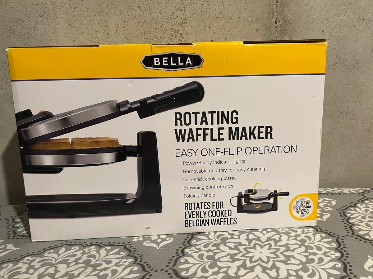 BELLA ROTATING WAFFLE MAKER