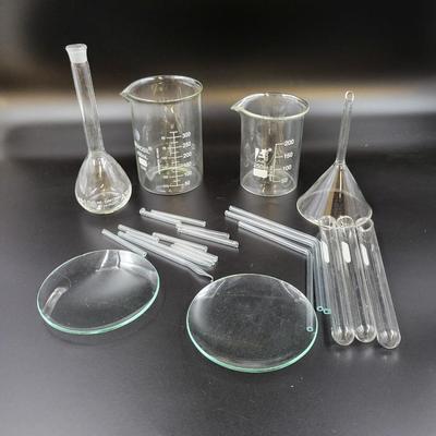 VINTAGE SCIENCE BEAKER & ACCESSORIES BUNDLE #2